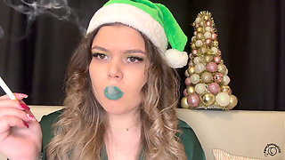 Seductive Elf Smoking Green Lipstick Cig Puffs