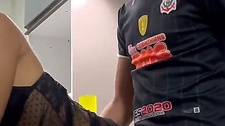 He Bet on a Corinthians Victory and Won the Prize: Eating His Wife's Pussy