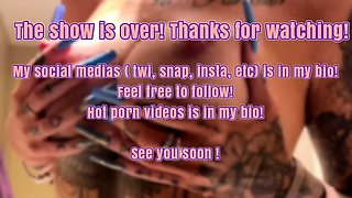 Amateur Webcam Cute Teen Plays Solo with Big Dildo