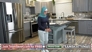 Virgin Hijab Girl Gets Sex Lessons From School Coach Free Movie