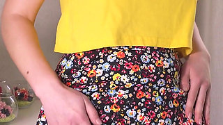 Humble Japanese Upskrt Panty Tease Camel Toe Fetish