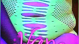 Hotwife Gordibuena  con medias  red sexys