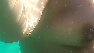 Kinky Couple - Curvy Big Ass Sardinia Beach