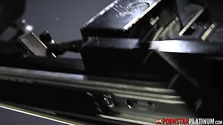 Busty MILF Faustine Lee Uses Fuck Machine