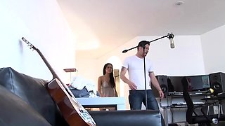 Carolina Aguirre - Oye Loca