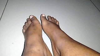 Cute hottie 18+ gives you her filthy feet to lick clean in exchange for all your assets