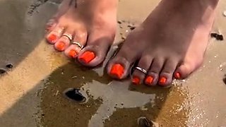 Flexible foot fetish masturbating with feet and hands