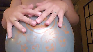 Tease and Pop Oxydized Halloween Balloon - Bunny Looner lowres