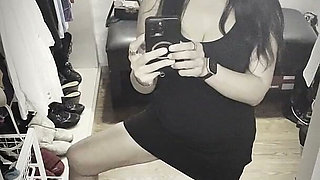 Dressing Room Cam: the Little Black Dress