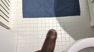 Step sister shower time. Her juicy ass makes me horney