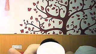 Amateur MILF Goes Hardcore Anal