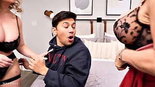 Sexy Vanessa the Hot Milf Girlfriend Gets Fucked