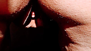Horny maturemons shows her fabulous fleshy fanny .