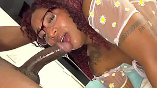 I Fucked My Brunette Friend in the Chair and Made Her Squirt.