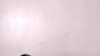 My Roommate Is Good on Bed