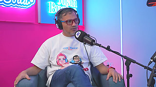 Camila Henao deepthroats: she takes her boyfriend's thick cock all the way down her throat and ends up with a mouthful of cum