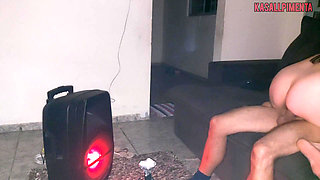 Chick After Party, Seduces Friend Until Doing Everything She Wants With His Big Dick