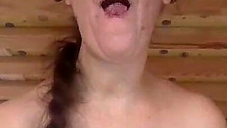 Come to Play with Me, I'm Very Hot