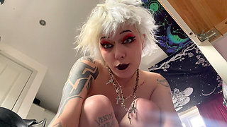 Glitterqueen1999 Eats Her Cheating Boyfriend Giantess Fetish