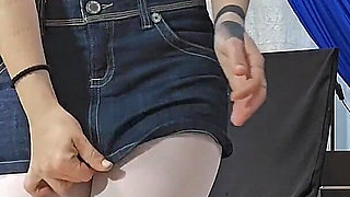 Giantess You Can't Oppose My Feet Scent and Swallow Me!