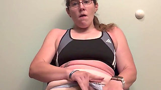 Watch Me Play with My Pussy