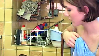 Beautiful Wife Iva Fucked the Plumber in the Bathroom