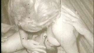 Threesome blowjob session for black dude