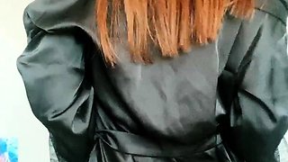 cute cutie redhead flashing ass on live webcam