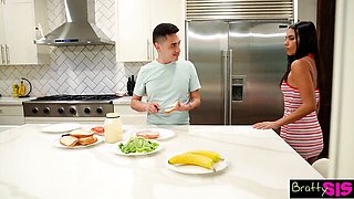 Bratty Sis featuring Juan El Caballo Loco and Isa Bella's POV movie