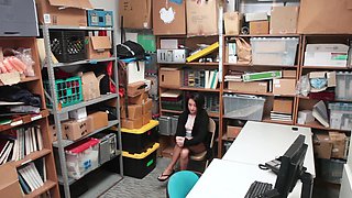 Blonde bombshells Chad & Isabella indulge in a steamy workplace rendezvous