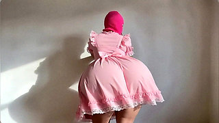 A Big Woman Has a Very Big Butt