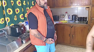 Bored and ignored girlfriend fucked while making dinner